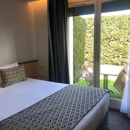 מלון Relais De L'abbaye Charlieu