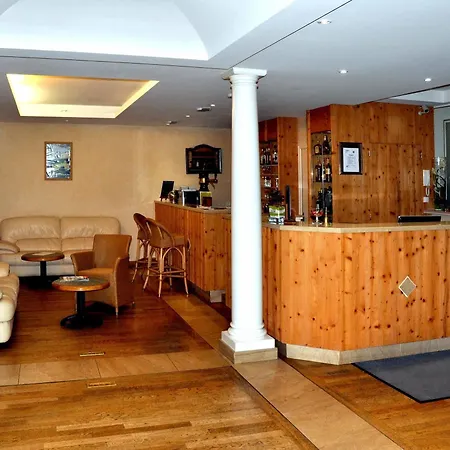 Relais De L'abbaye 3* Charlieu