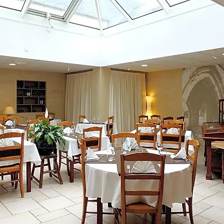 Relais De L'abbaye 3*