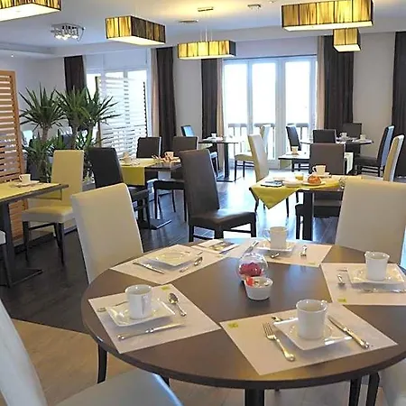 Hotel Relais De L'abbaye Charlieu