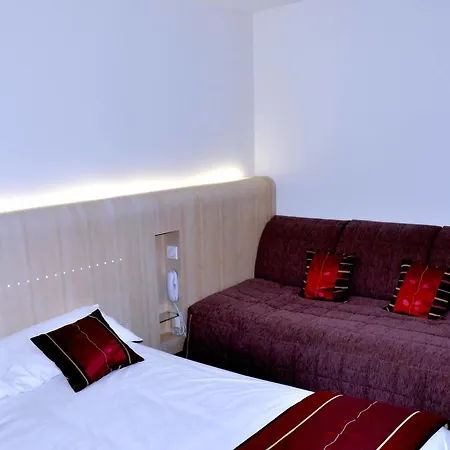 מלון Relais De L'abbaye Charlieu