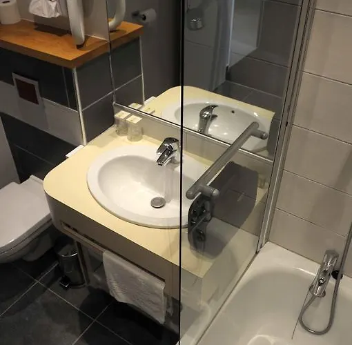 Relais De L'abbaye 3*